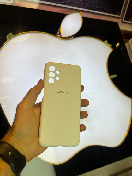 گارد سفید سیلیکونی اورجینال پاککنی مناسب سامسونگ A13